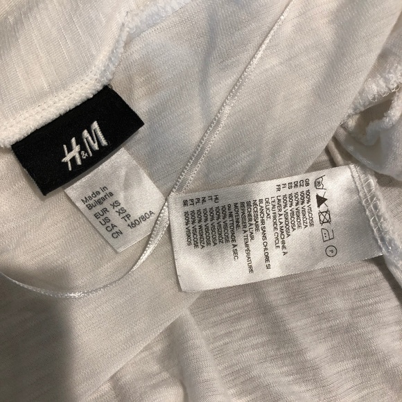 SOLD! H&M Longsleeve White Cover Up - Picture 4 of 5